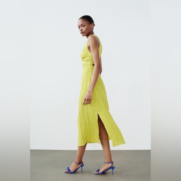 Elegant Yellow Dress - Picture 9 of 11